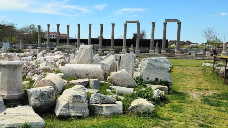 izmir_konak_smyrna_agorasi